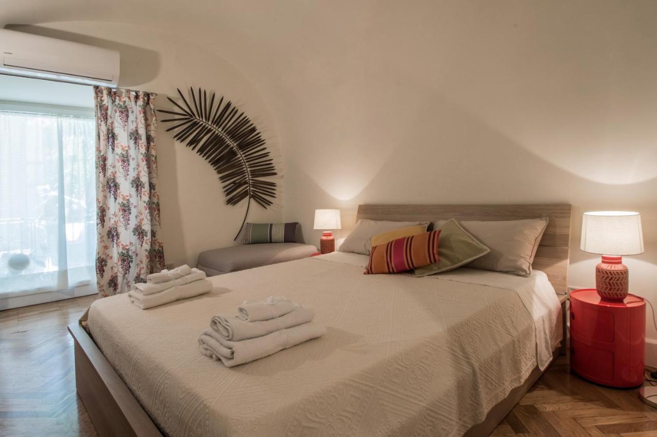 Baru In Chiaia Bed & Breakfast Napoli Exterior foto