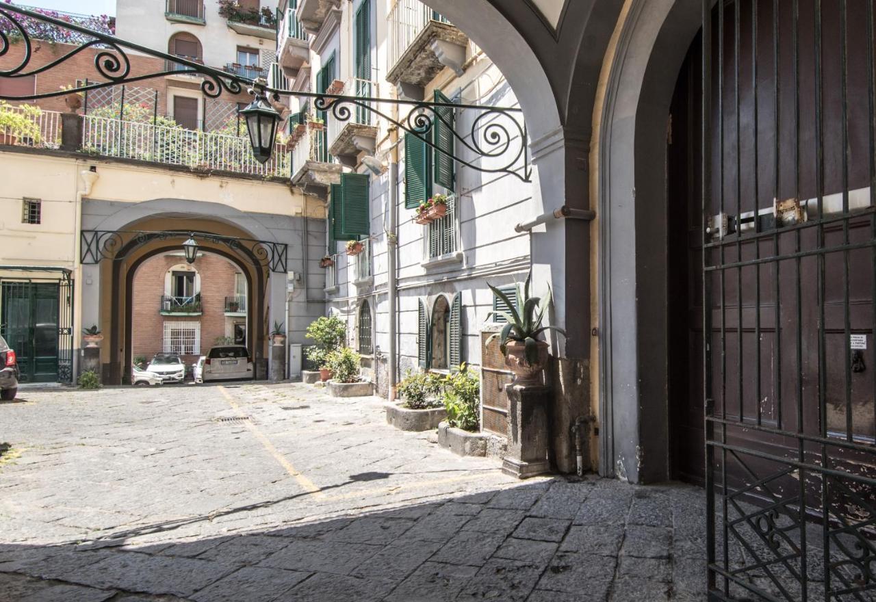 Baru In Chiaia Bed & Breakfast Napoli Exterior foto